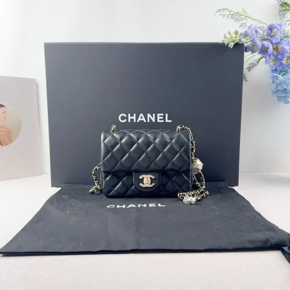 Chanel Women Pre-Loved Bag Brand New Condition